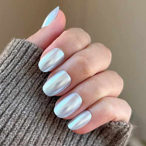 Sky Chrome - Press-On | Short | Round