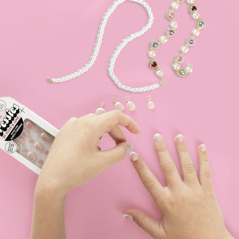 Iconic French - Pressies | Extra Short Short | Round